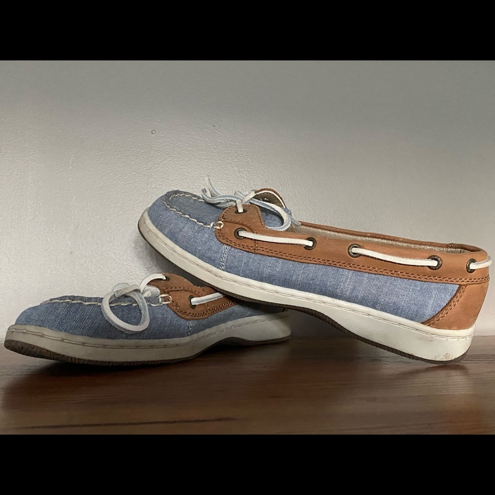 G.H. Bass Co tan & faux denim boat shoes size 7